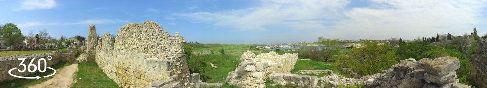 Восточный оборонительный участок Херсонеса, вид с башни XVI