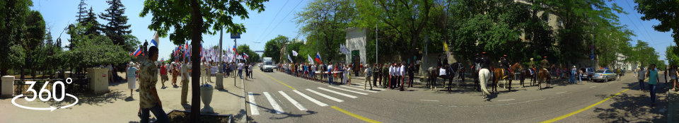 Колонна русских организаций в День России в Севастополе