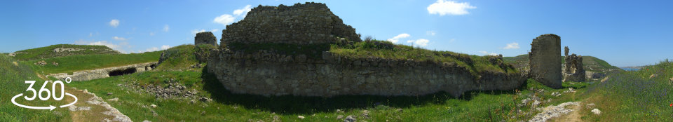 Оборонительная стена крепости Каламита