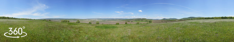 Вид с Семякиных высот на долину у села Хмельницкое